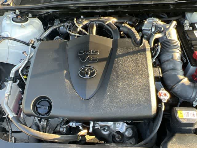 Thumbnail: 2022 Toyota Avalon - 10