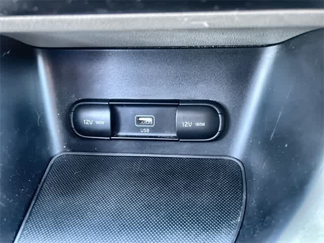 Thumbnail: 2022 Kia Sportage - 28