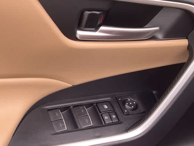 Thumbnail: 2024 Toyota RAV4 - 30