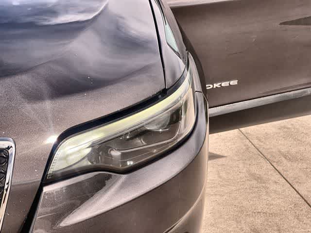 Thumbnail: 2019 Jeep Cherokee - 24