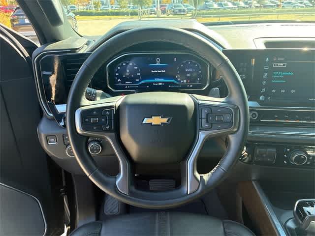 Thumbnail: 2024 Chevrolet Silverado 1500 - 17