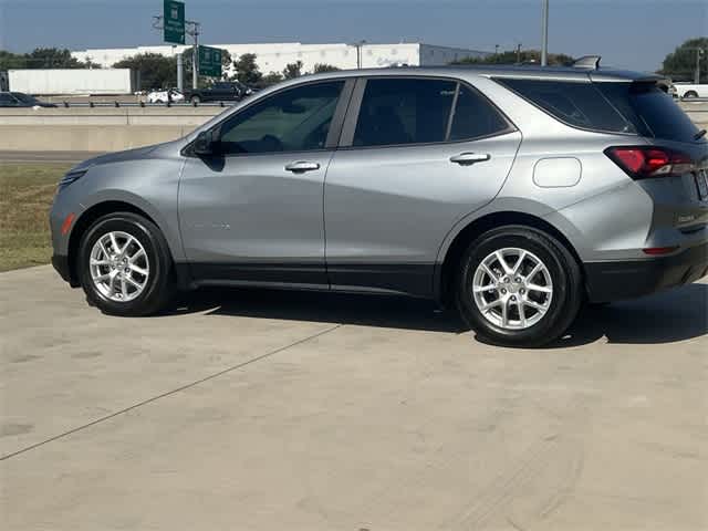 Thumbnail: 2023 Chevrolet Equinox - 4