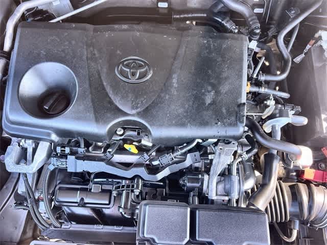 Thumbnail: 2021 Toyota RAV4 - 10