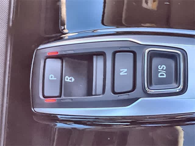 Thumbnail: 2022 Honda Pilot - 16