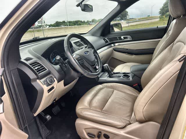 Thumbnail: 2018 Ford Explorer - 3