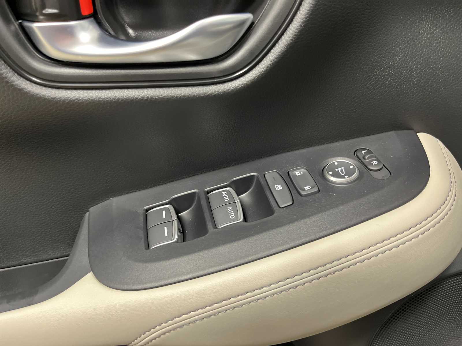 Thumbnail: 2027 Honda HR-V - 12