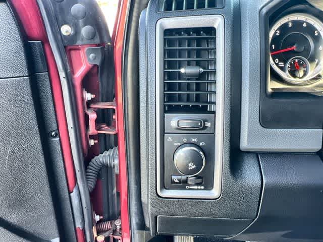 Thumbnail: 2014 RAM 1500 - 27