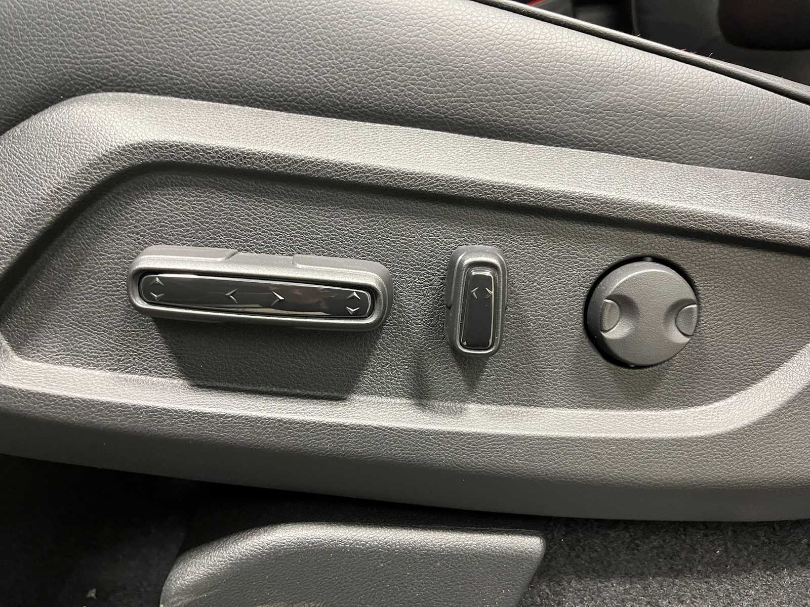 Thumbnail: 2025 Honda Pilot - 13