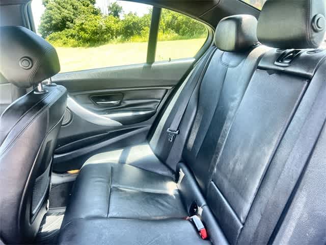 2013 BMW 3 Series 328i 14