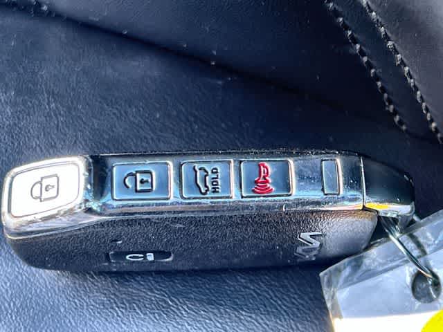 Thumbnail: 2022 Kia Sorento - 21