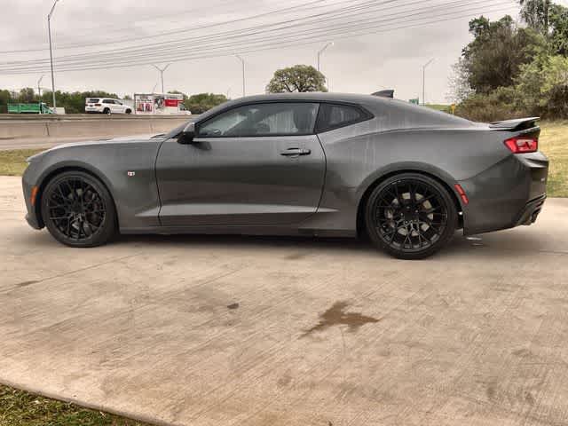 Thumbnail: 2017 Chevrolet Camaro - 4