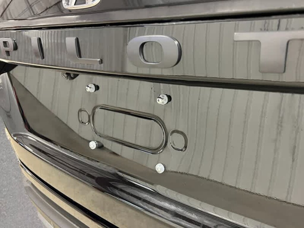 New 2025 Honda Pilot Touring SUV