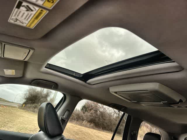 Thumbnail: 2019 Honda Pilot - 32