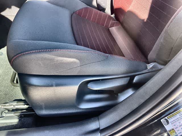 Thumbnail: 2024 Toyota Corolla - 31