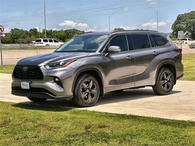 Thumbnail: 2021 Toyota Highlander - 1