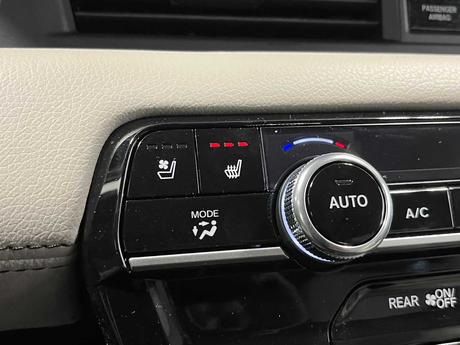 Thumbnail: 2026 Honda Pilot - 18