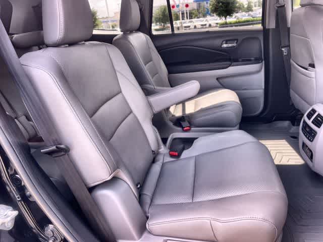 Thumbnail: 2019 Honda Pilot - 14
