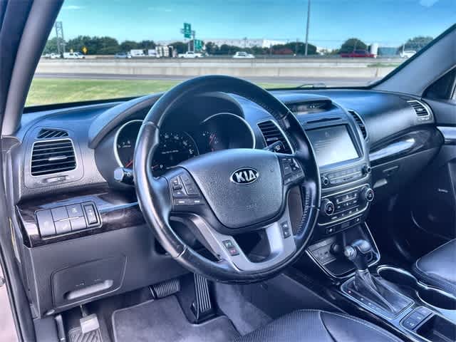 Thumbnail: 2015 Kia Sorento - 15