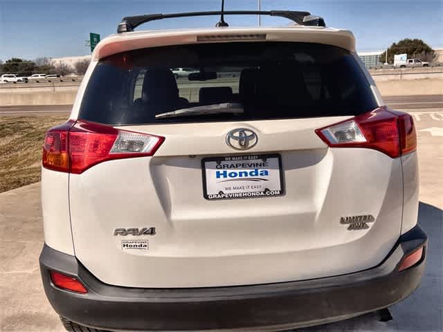 Thumbnail: 2013 Toyota RAV4 - 6