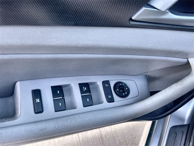 Thumbnail: 2016 Hyundai Sonata - 29