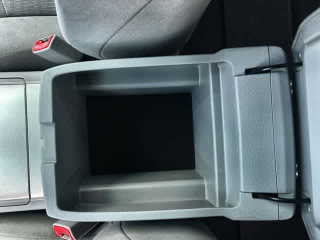 Thumbnail: 2012 Toyota Highlander - 26