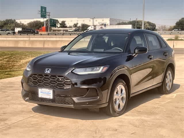 2025 Honda HR-V LX photo 2