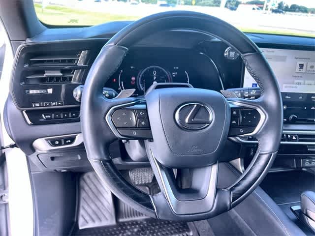 Thumbnail: 2023 Lexus RX - 17