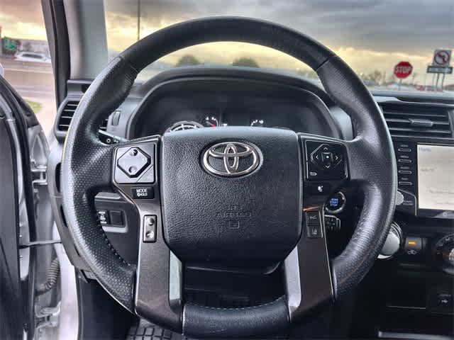 Thumbnail: 2021 Toyota 4Runner - 17