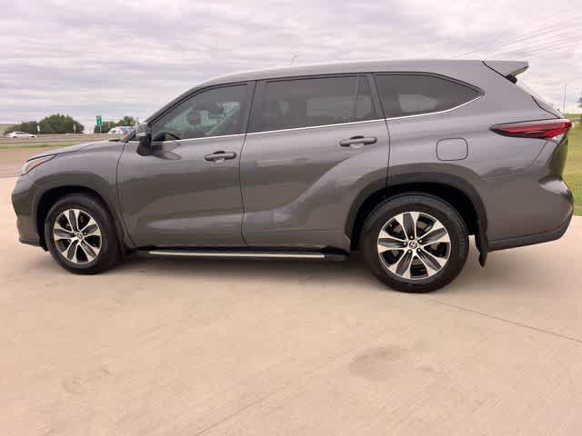 Thumbnail: 2024 Toyota Highlander - 4