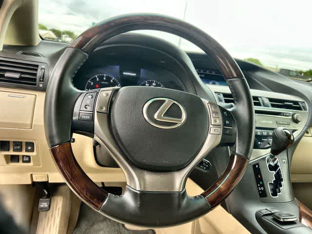 Thumbnail: 2015 Lexus RX - 17