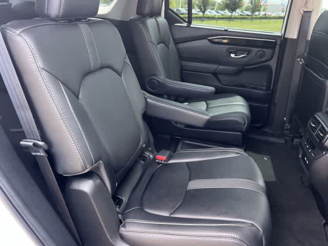 Thumbnail: 2023 Honda Pilot - 14