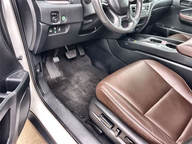 Thumbnail: 2025 Honda Passport - 3