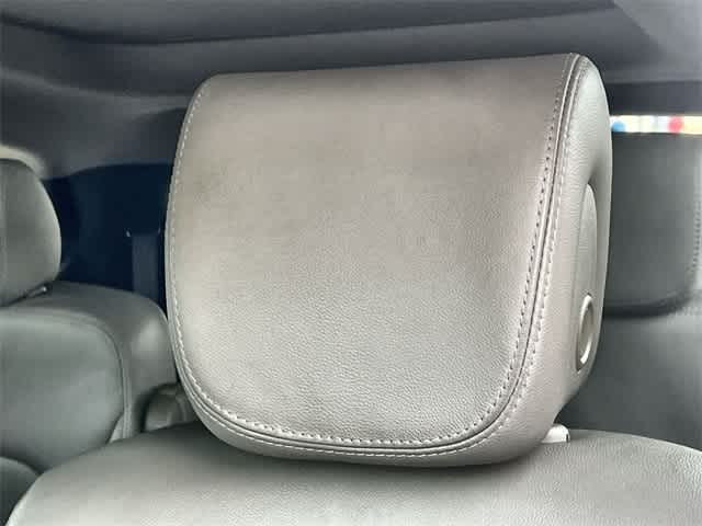 Thumbnail: 2016 Hyundai Santa Fe - 25