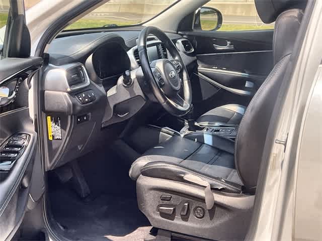 Thumbnail: 2017 Kia Sorento - 3