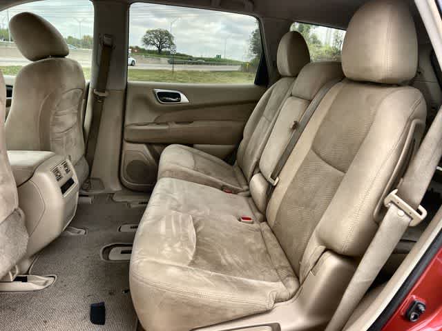 Thumbnail: 2013 Nissan Pathfinder - 14