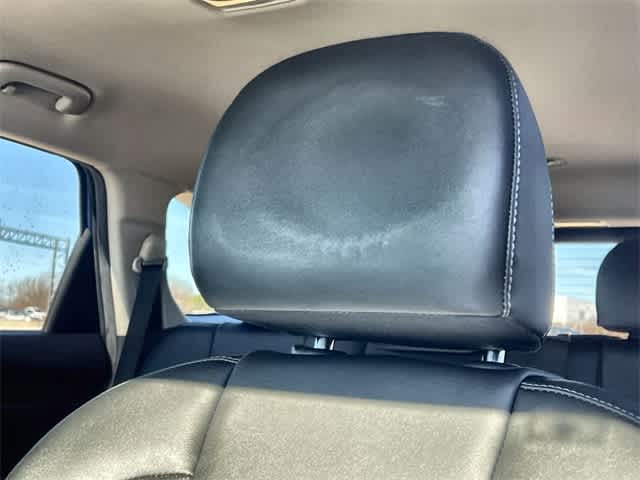 Thumbnail: 2023 Kia Sorento - 25