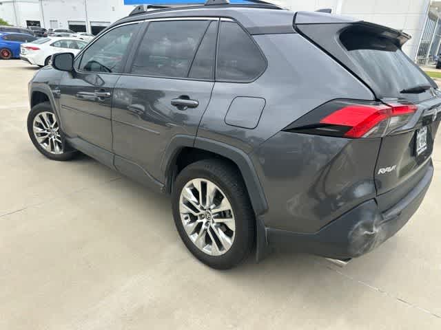 Thumbnail: 2021 Toyota RAV4 - 10