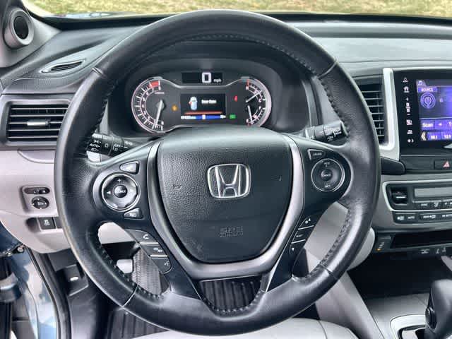 Thumbnail: 2018 Honda Pilot - 17