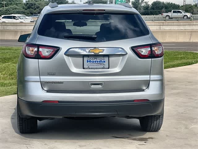 Thumbnail: 2017 Chevrolet Traverse - 6