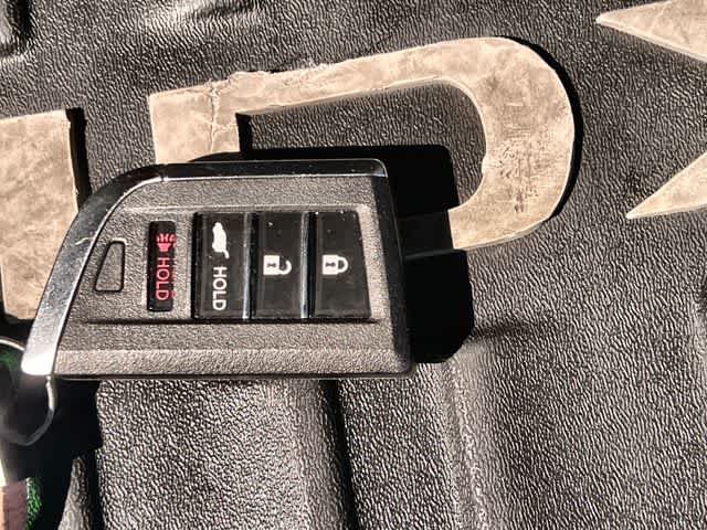 Thumbnail: 2022 Acura MDX - 21