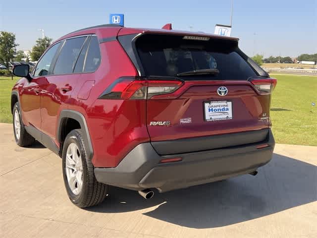 2021 Toyota RAV4 LE 5