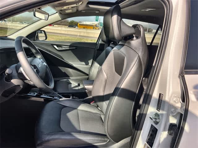 Thumbnail: 2023 Kia Niro - 11