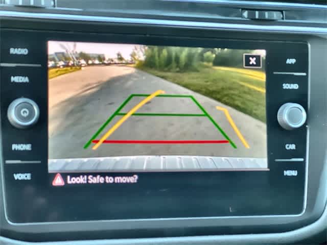 Thumbnail: 2022 Volkswagen Tiguan - 26