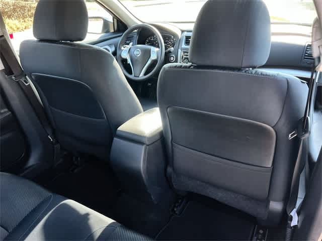 Thumbnail: 2017 Nissan Altima - 13