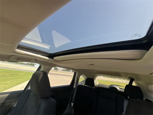 2016 Honda CR-V EX 32