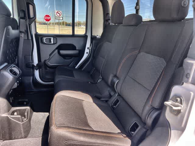 Thumbnail: 2022 Jeep Gladiator - 14