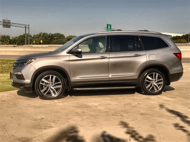 Thumbnail: 2017 Honda Pilot - 4
