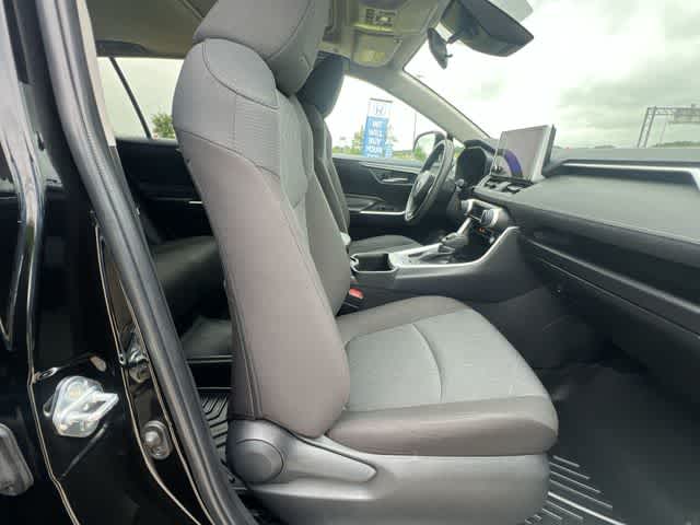 Thumbnail: 2024 Toyota RAV4 - 12