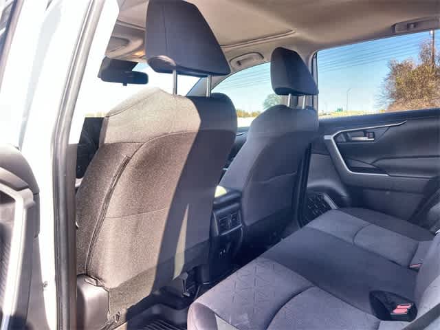 Thumbnail: 2021 Toyota RAV4 - 13