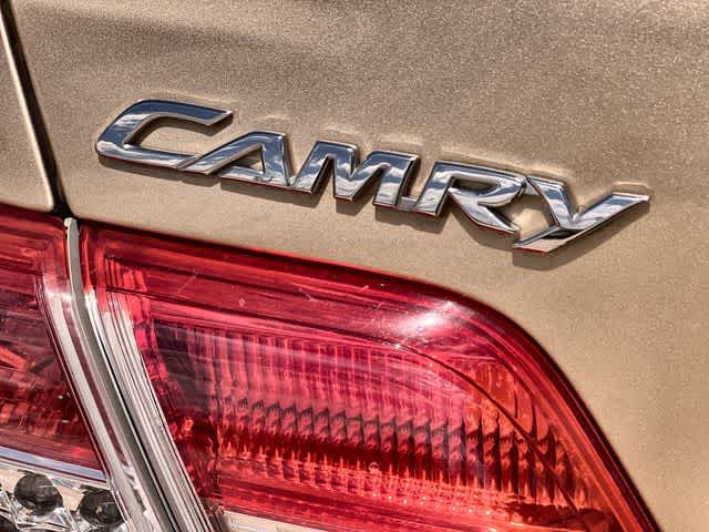 Thumbnail: 2011 Toyota Camry - 8